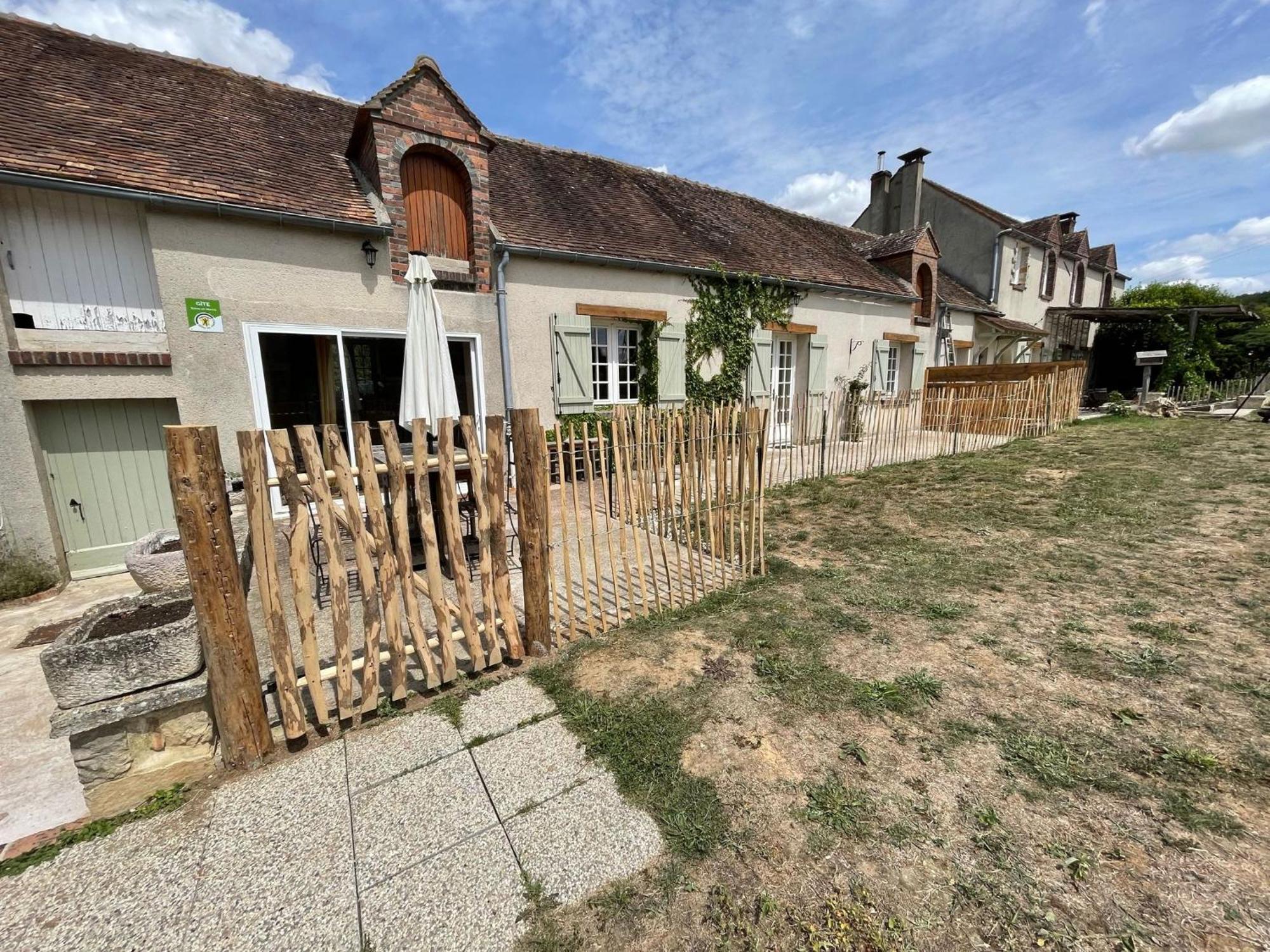 Hotel Le Gite De Gaia Villemer  Exteriér fotografie